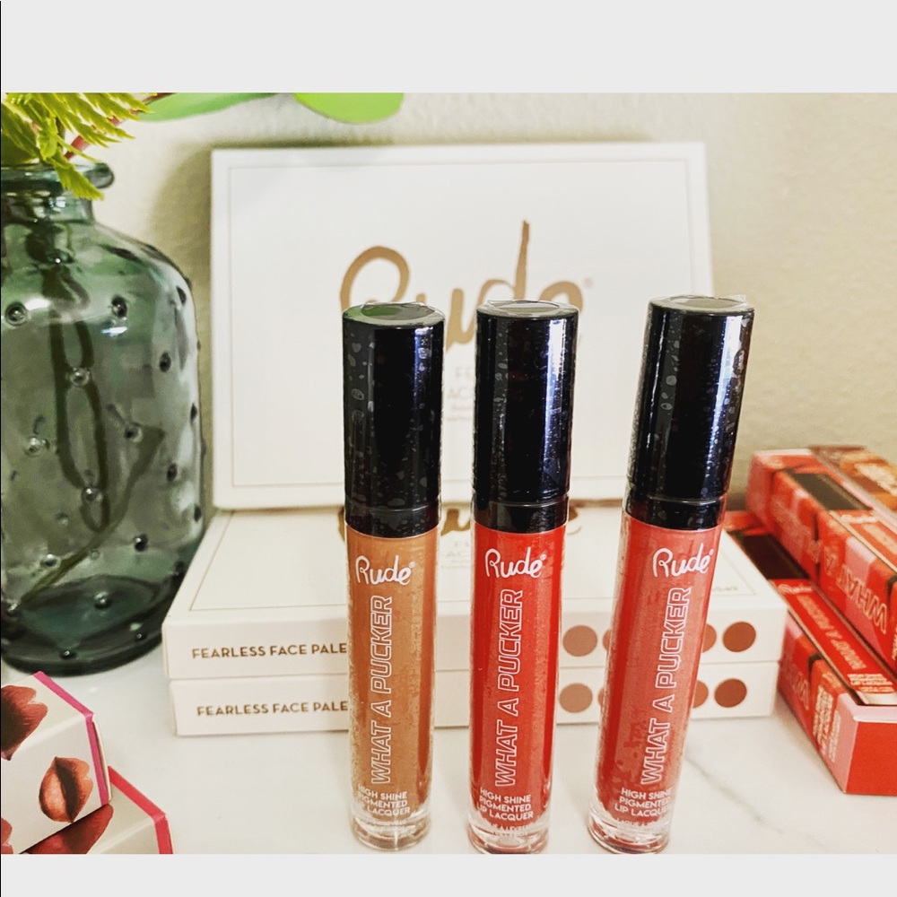 Rude lip gloss